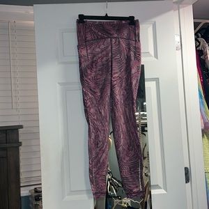 Lululemon yoga pants pink and black size 6